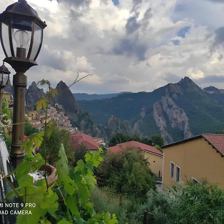 Monserrat-3